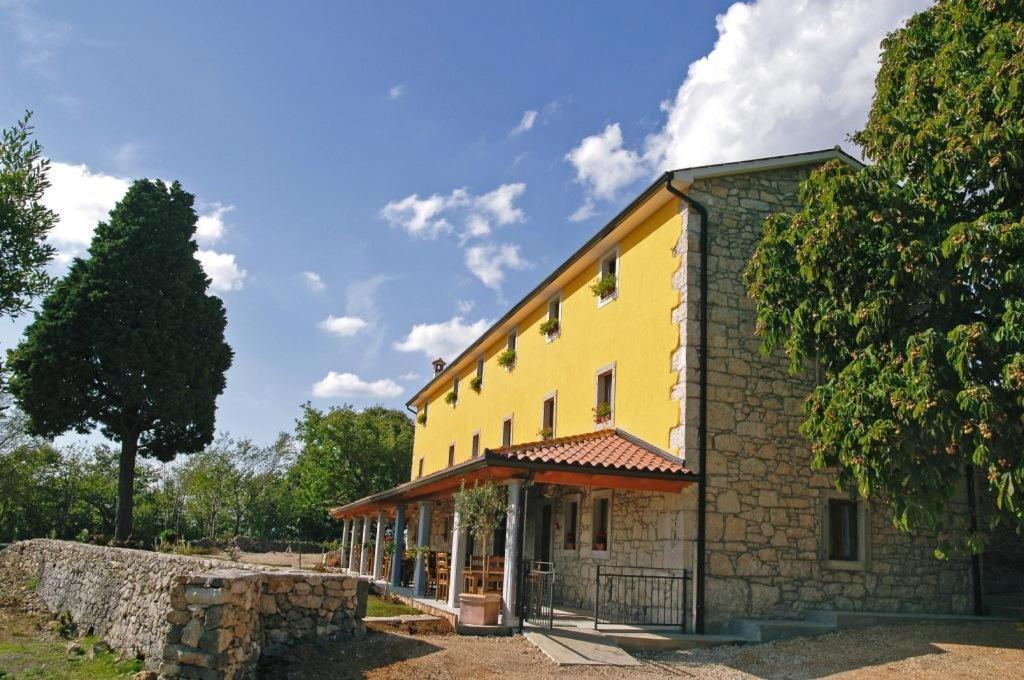 Villa Calussovo Ripenda Kras Bagian luar foto
