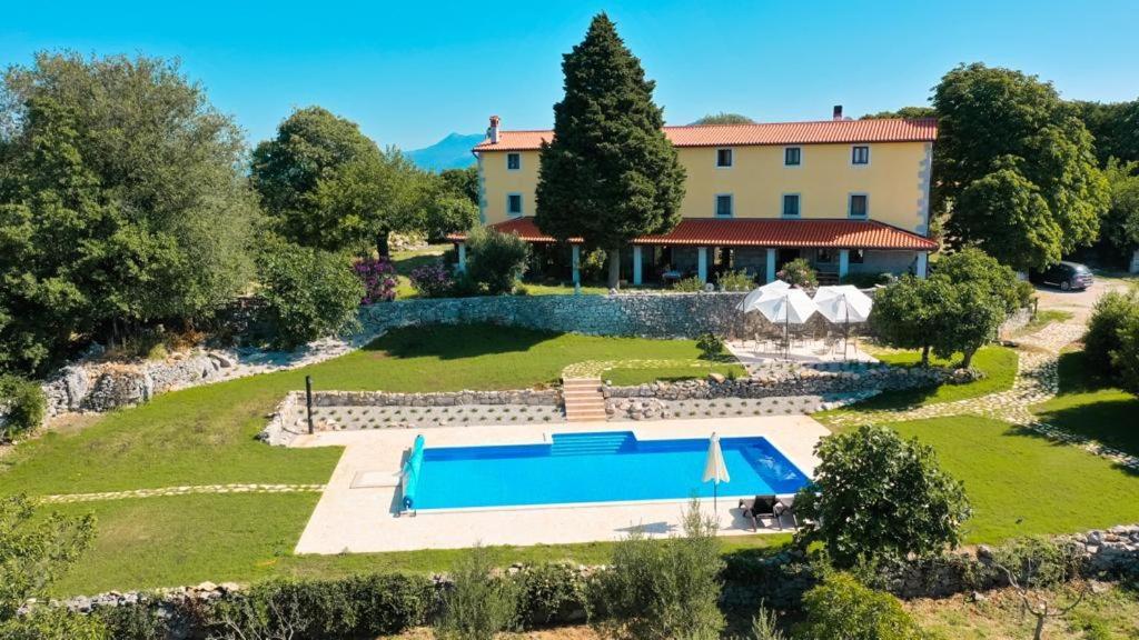 Villa Calussovo Ripenda Kras Bagian luar foto